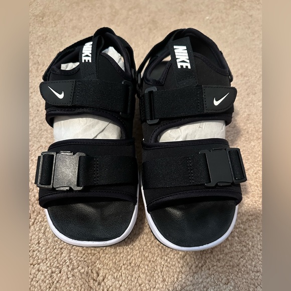 Nike Canyon Sandal (Men 6/Woman 7.5) - Picture 2 of 5